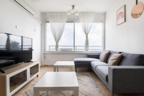Sea view 2 bedroom apartment